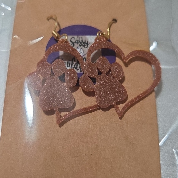 Paw print 3-D printed light-weight Earrings - Picture 3 of 4